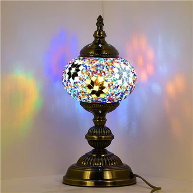 Ръчно изработена мозаечна лампа